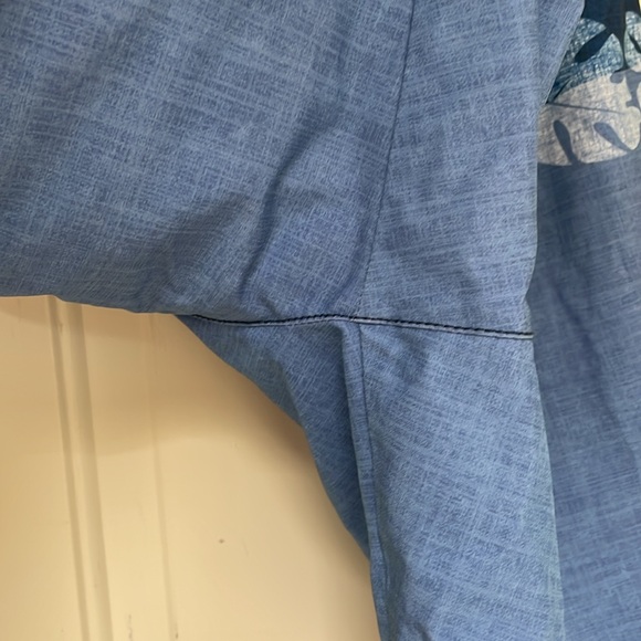 TOMMY BAHAMA Blue Floral Cayman Waterline 9" Board Shorts Men’s Size 40 - Picture 6 of 9